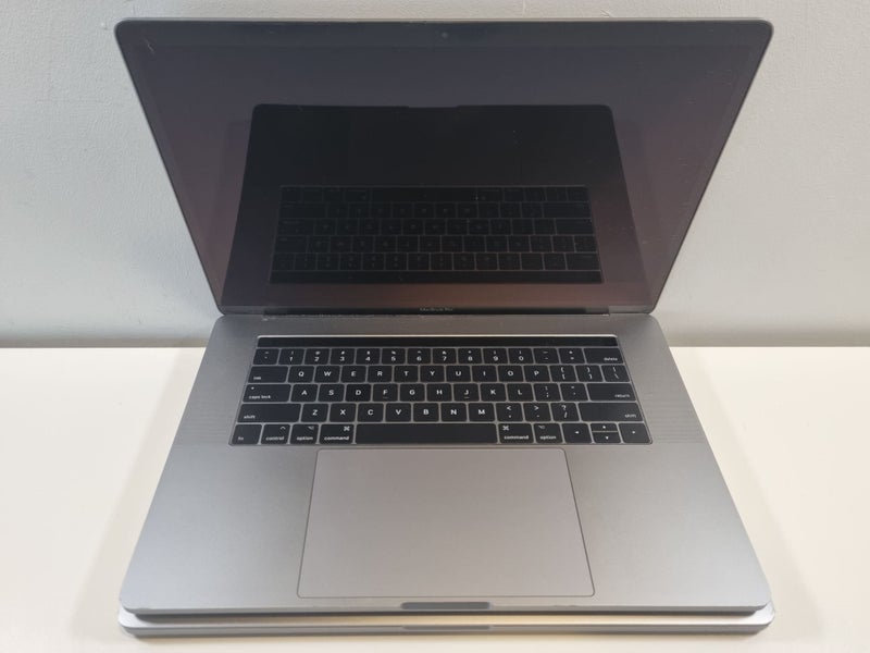 Apple Macbooks x3 Laptops (For Parts)62863867426690114