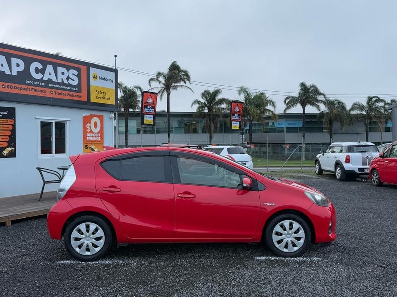 2013 Toyota Aqua HYBRID62865837452419114