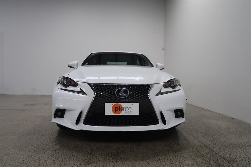 2013 Lexus IS 300h F Sport62864759211522111