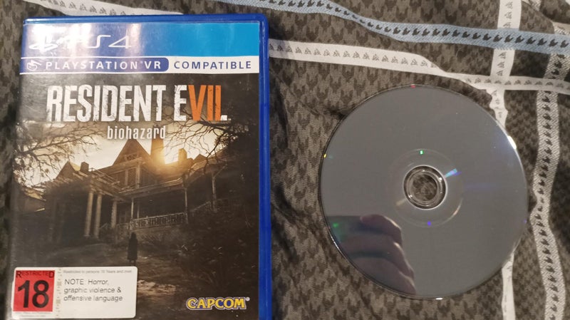 PS4 Pro 1TB62864739474561114