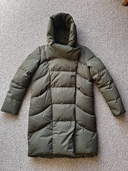 Women’s Down Jacket - Long Carousel 1