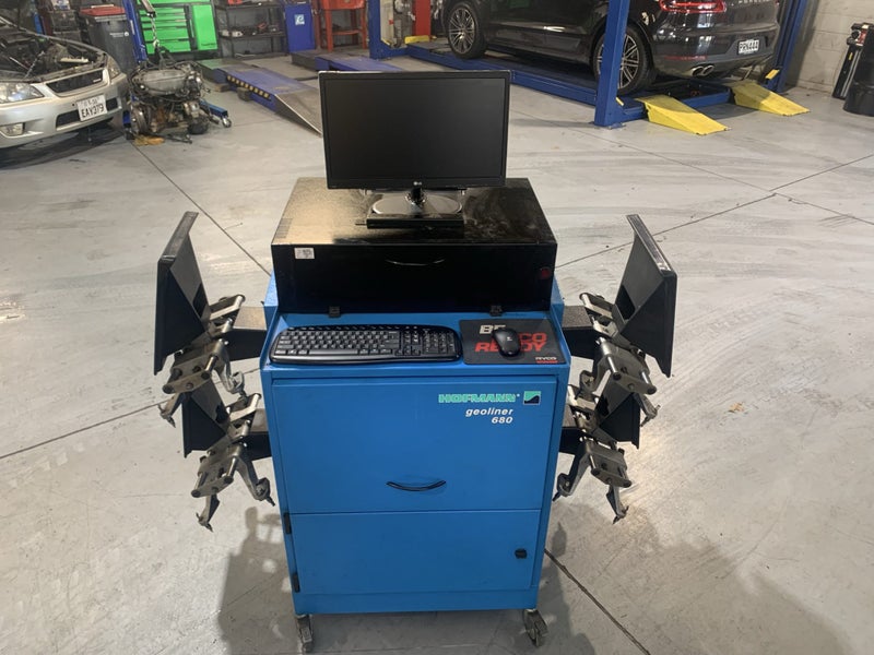 Hofman Wheel Alignment Machine Carousel 2