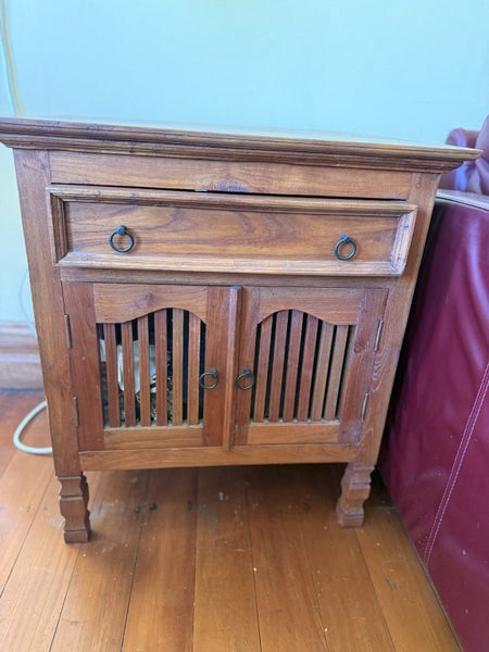 Cabinet62863870366210114