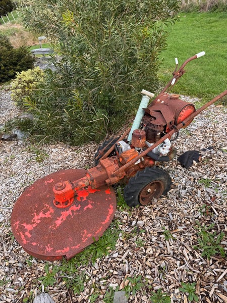 Antique lawn mower62863863751042113