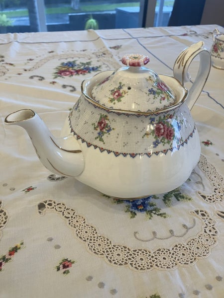 Bone China tea set62863863756291113