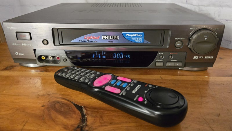 Philips VR-888 6 Head Hi-Fi Stereo VHS VCR Player Recorder + Remote Carousel 2
