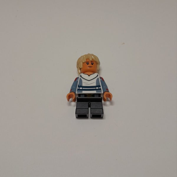 $1 RESERVE LEGO STAR WARS OMEGA MINIFIGURE CLONE Carousel 1