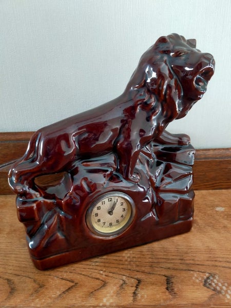 Art Deco Ceramic Lion Mantle Clock Carousel 1