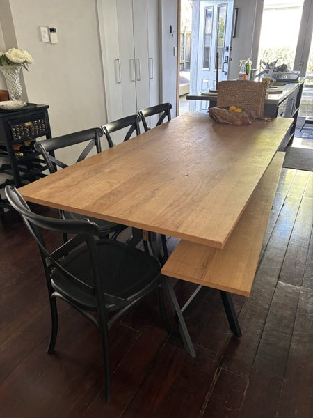 Dining Suite / Fridge / Outdoor Furniture / cupboard628638703010571121
