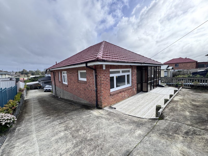 Image 1 of 10