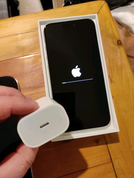 Great Condition iPhone 15+ 128GB (Green)62863870641667111