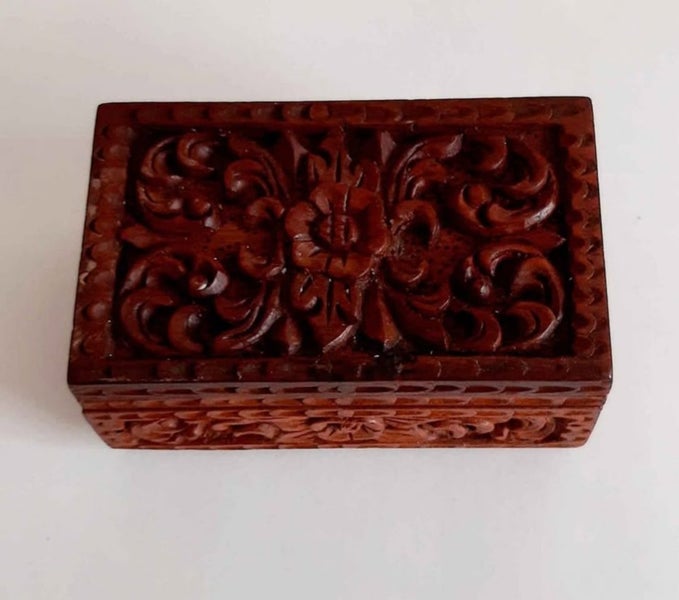 Vintage hand carved teak jewellery/trinket box Carousel 2