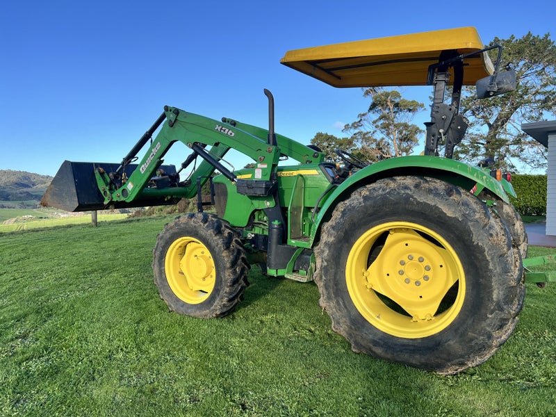 John Deere 5075E62937628943105112