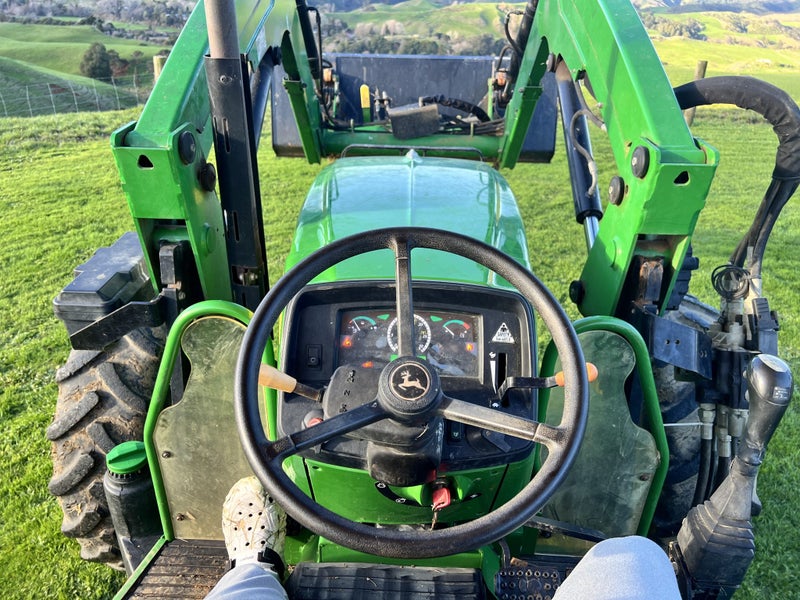 John Deere 5075E62937628943105114