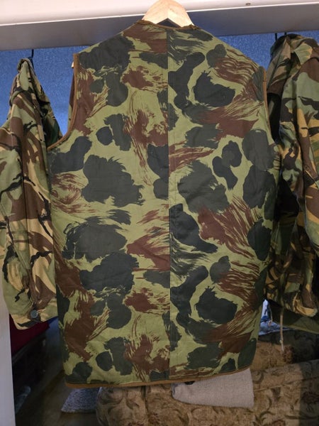 Reversible Waterproof Military-Style Quilted Vest – 2XL | Excellent Condition62863873429633111