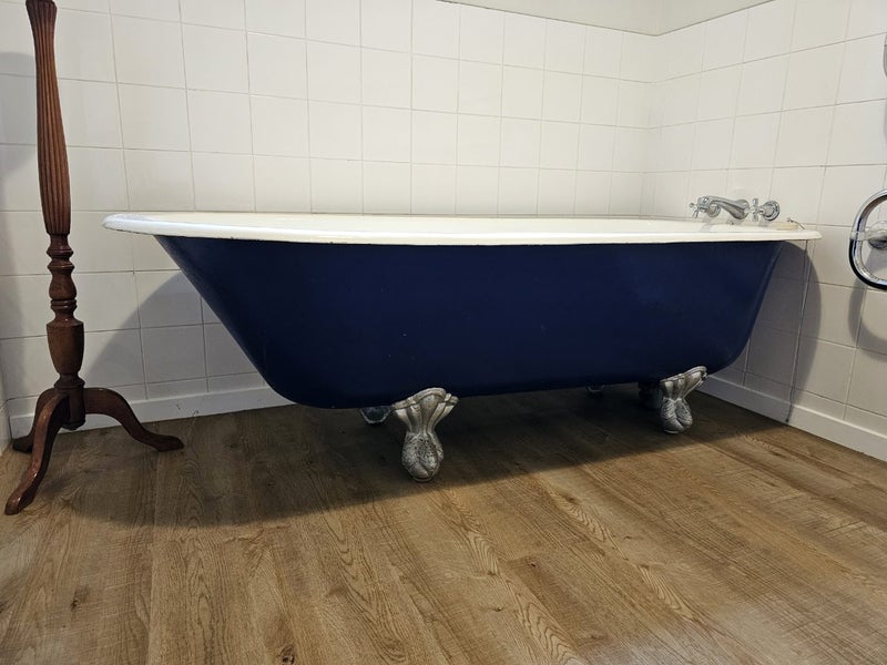 Claw foot bath.629385869341461111