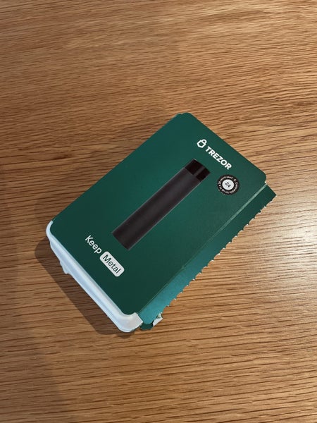 Trezor Keep Metal 24-word Carousel 1