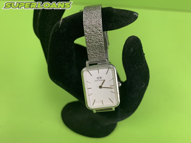 ** DANIEL WELLINGTON WOMENS WATCH ** Carousel 1