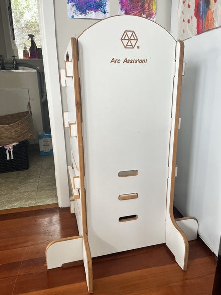 Arc Assistant tower Carousel 1