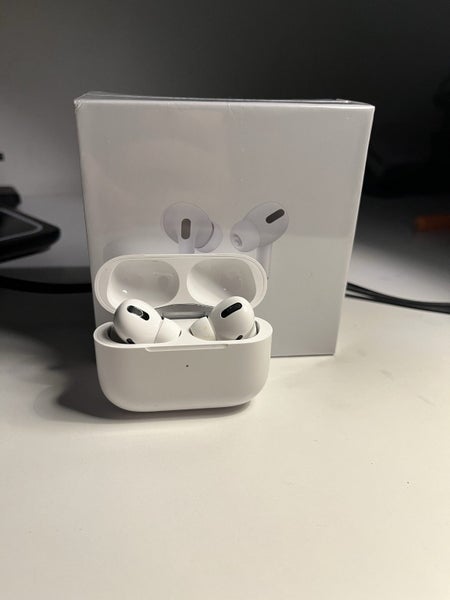 Air pods pro Carousel 1
