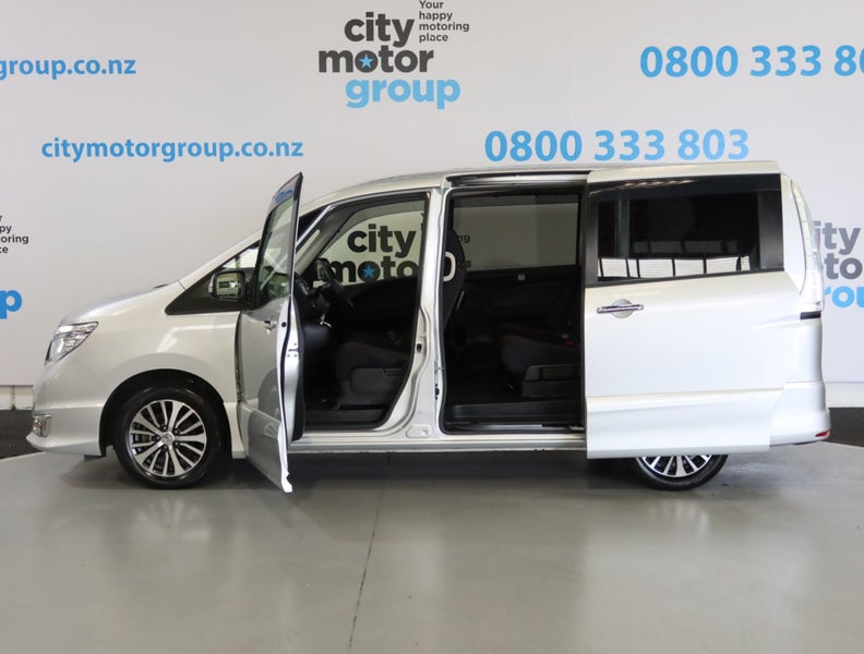 2016 Nissan Serena 2.0*HYBRID*HIGHWAY STAR*62865837255297112