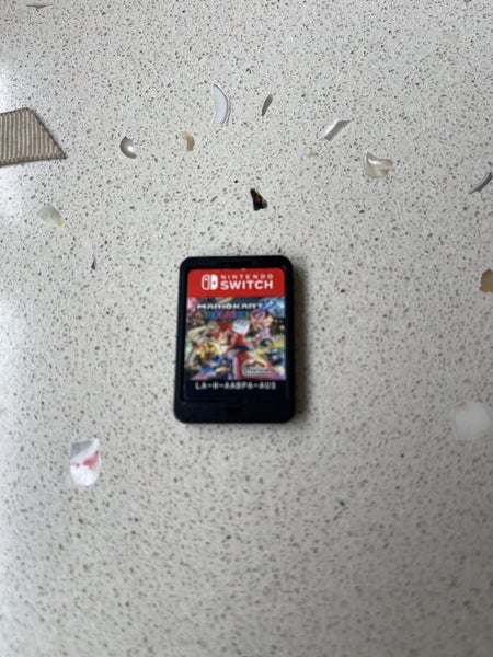 Nintendo Switch game Mario kart 8 deluxe Carousel 1