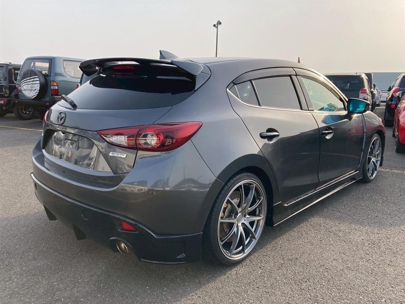 2015 Mazda Axela 20S Touring Sport Package62866858065921111