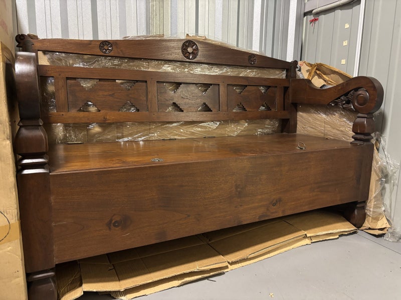 Traditional Solid Wood 2-seater62937629342339111