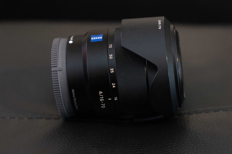 Sony VARIO-TESSAR T* E 16-70MM F4 ZA OSS - Stabilised. Hoya UV Filter. EX COND62931729919618111
