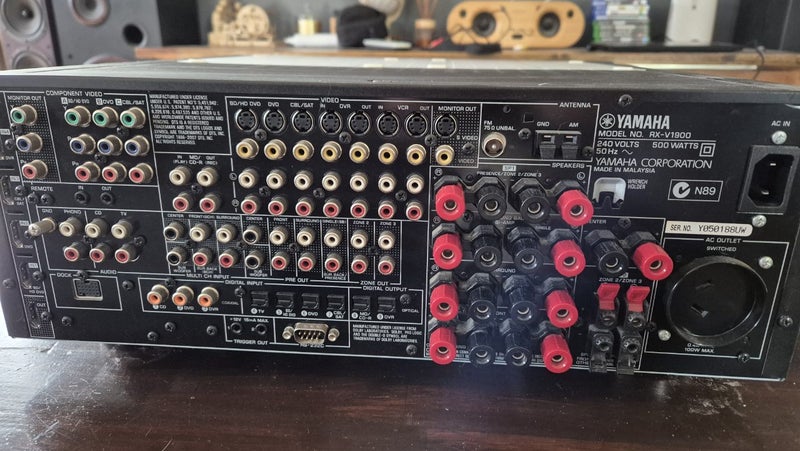 YAMAHA RX=V1900 Carousel 7