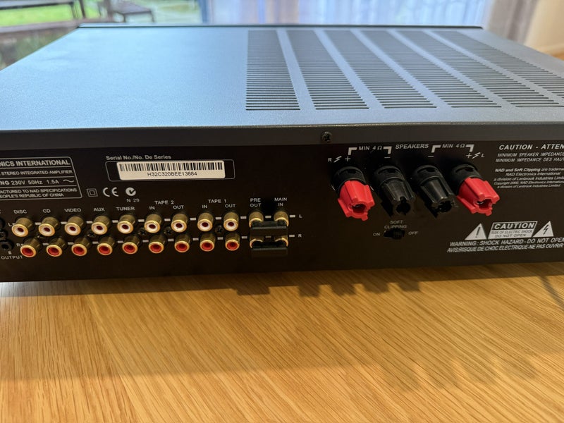 NAD Stereo Integrated Amplifier C320 BEE62939544402818112