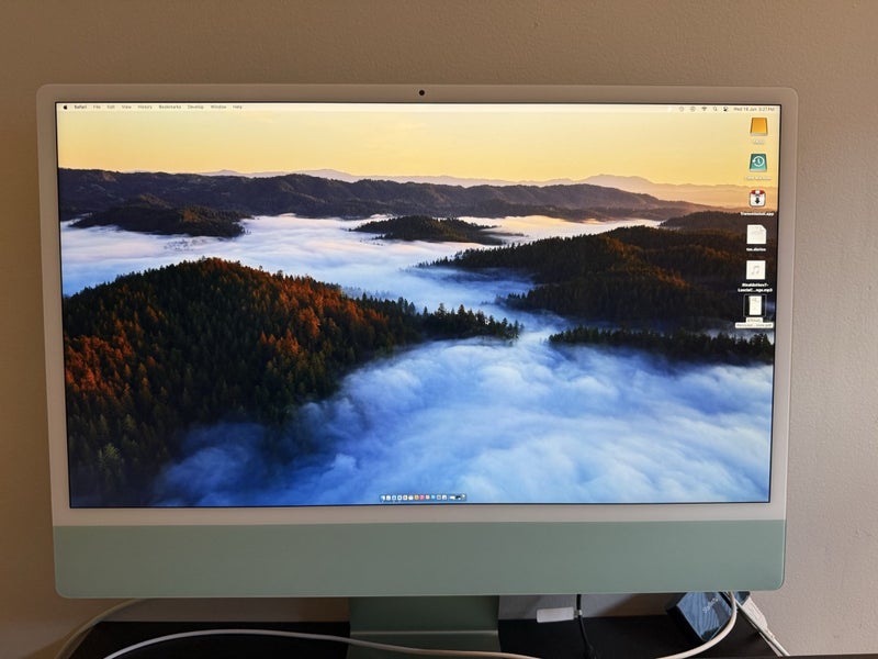 iMac M1 (Green) 4.5k Retina display Carousel 1