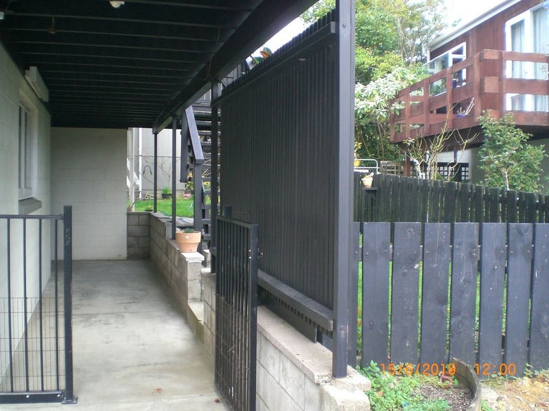 Image 1 of 7