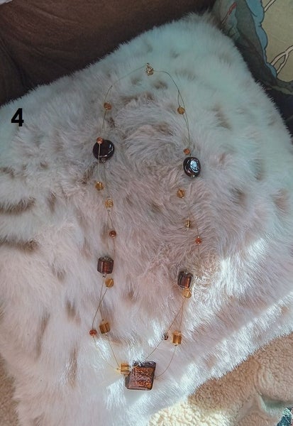 BULK Necklace Clear-Out - all are in excellent condition Carousel 2