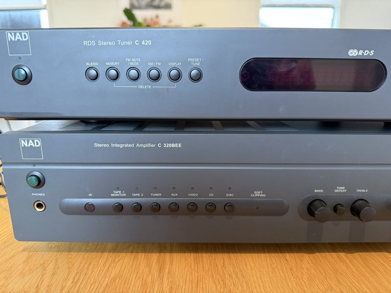 NAD RDS Stereo Tuner C420 Carousel 3