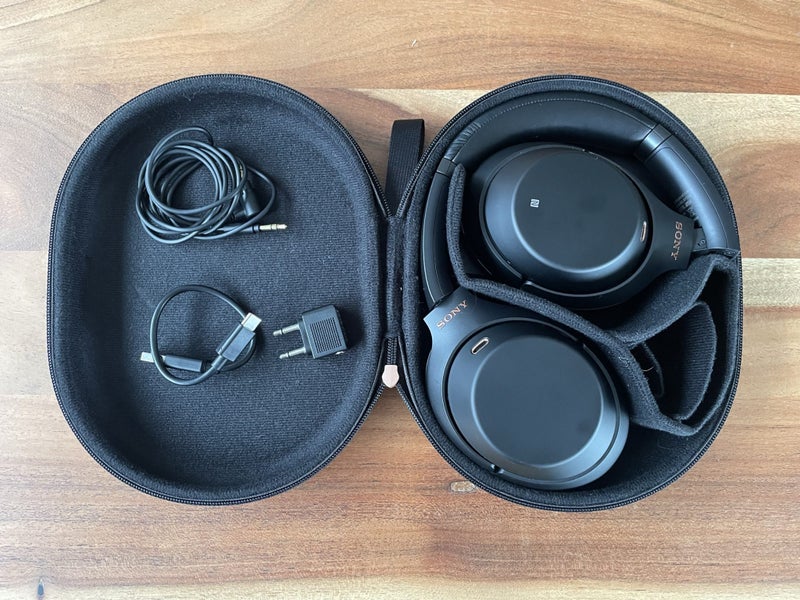 SONY wireless noise cancelling headphones WH-1000XM3 Carousel 2