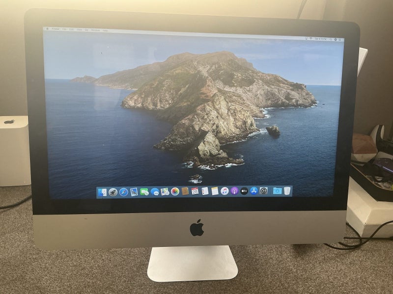 Apple iMac 21.5" Carousel 1