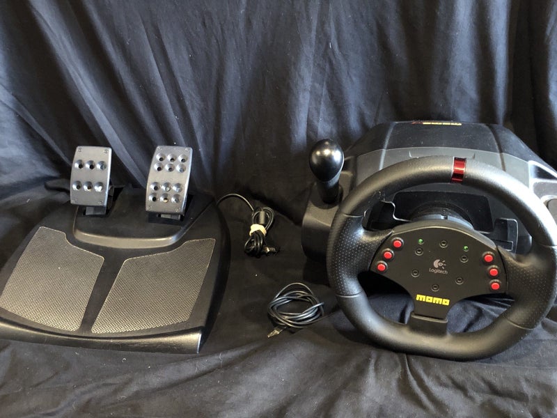 LOGITECH PC MOMO RACING SIMULATOR $1 Reserve Carousel 1