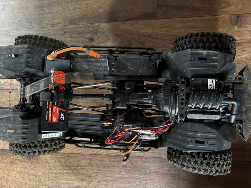 RC Jeep Gladiator SCX10iii62939540866818113