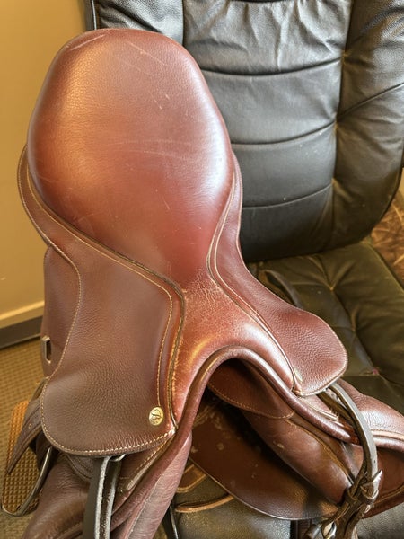 Bates jumping saddle63003905995267113