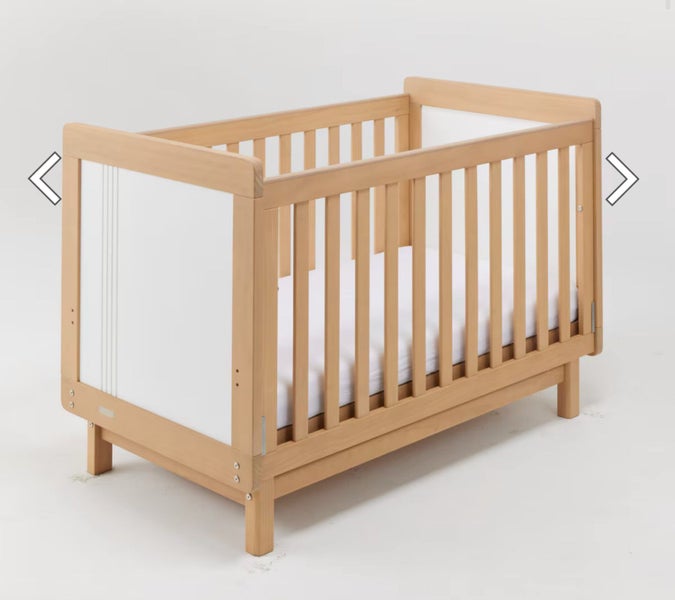 Grotime Scandi 4 in 1 Cot, Honey and White Carousel 1