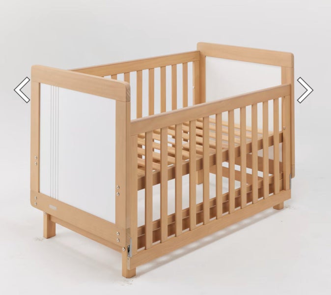 Grotime Scandi 4 in 1 Cot, Honey and White Carousel 2