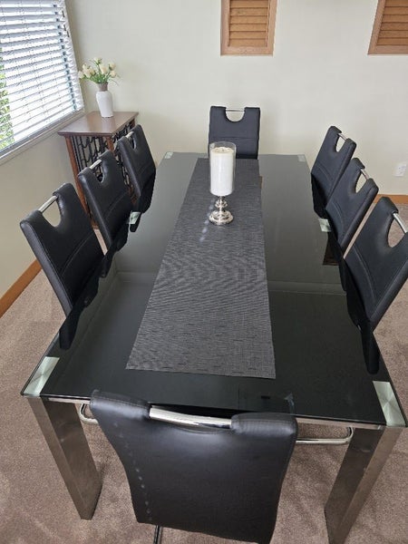 Modern Dining Eight Seater Table Set – For Fancy Feasts and Takeaways in Style62962612619393112