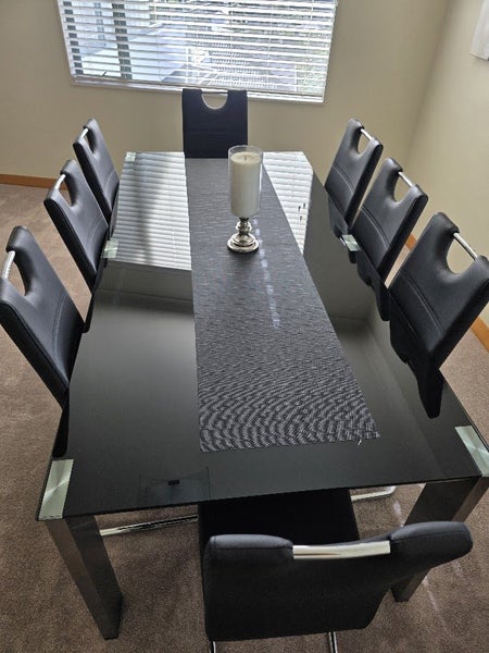 Modern Dining Eight Seater Table Set – For Fancy Feasts and Takeaways in Style62962612619393113