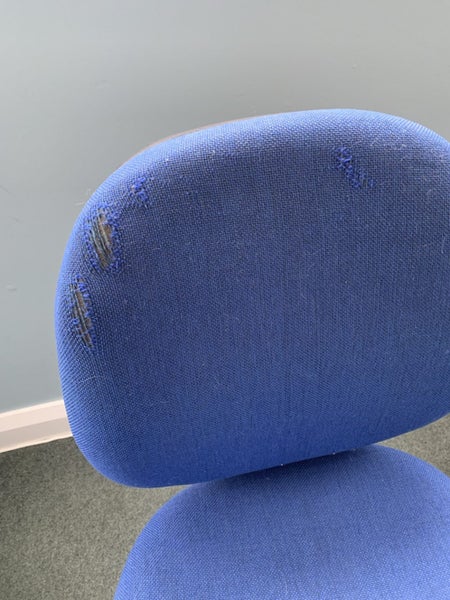 Office chair - very comfortable Carousel 2