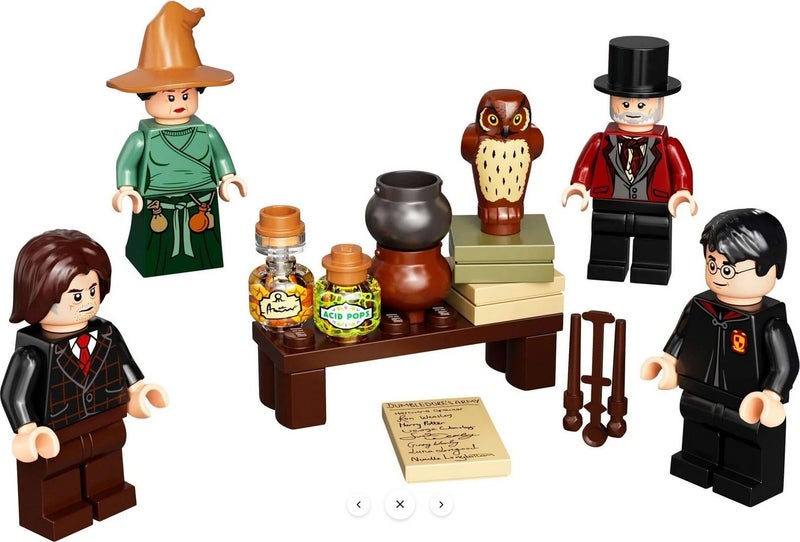 $1 RESERVE LEGO 40500 Harry Potter Wizarding World Minifigure Accessory Set Carousel 2