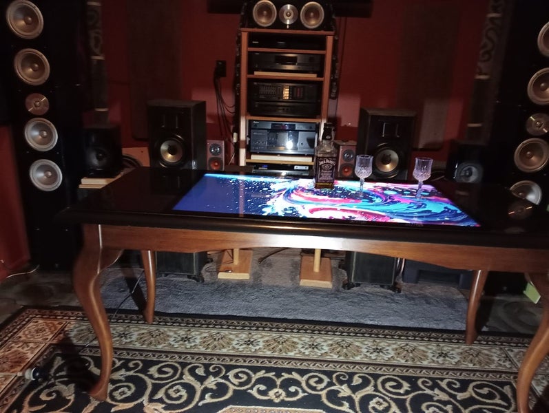 Table with 4k TV62939544749314111