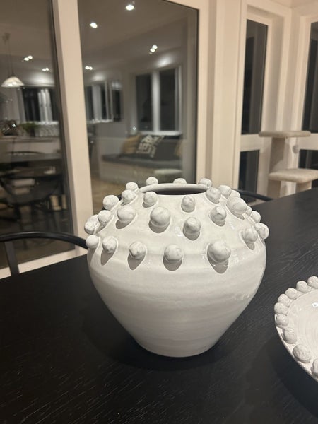 Le Forge Ball Vase Carousel 1
