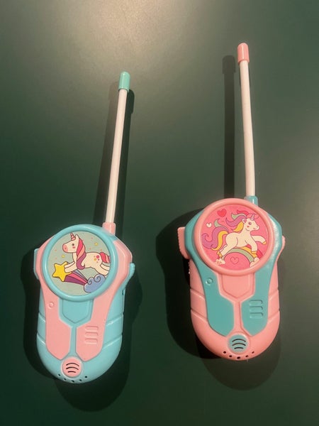 Walkie & Talkie Carousel 1