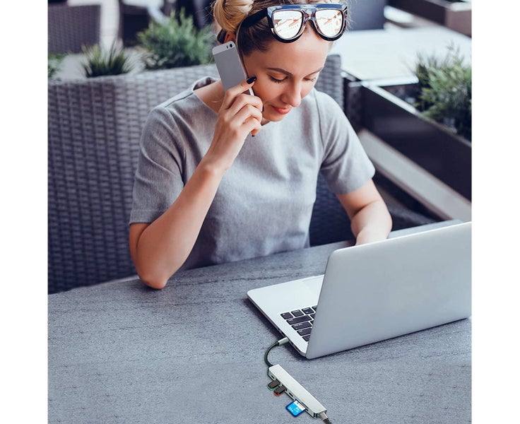 USB C Hub Adapter Dongle compatible with MacBook Air, MacBook Pro with 4K 60H Carousel 6